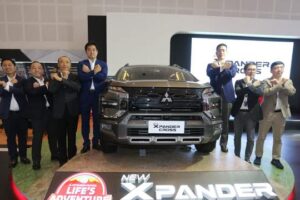New Mitsubishi Xpander Cross Sapa Konsumen di GIIAS Surabaya 2022